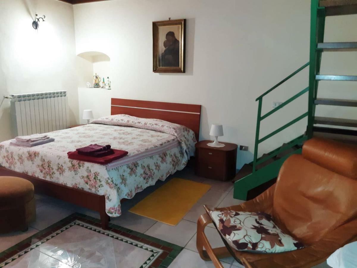 B&B Il Nespolo Salerno Eksteriør bilde